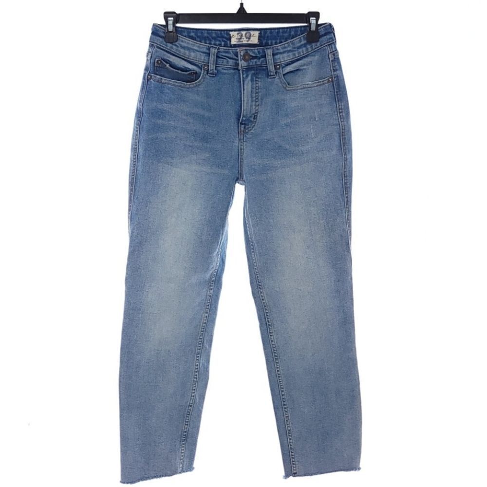We The Free Women's Size 29 Blue Raw Hem Jeans